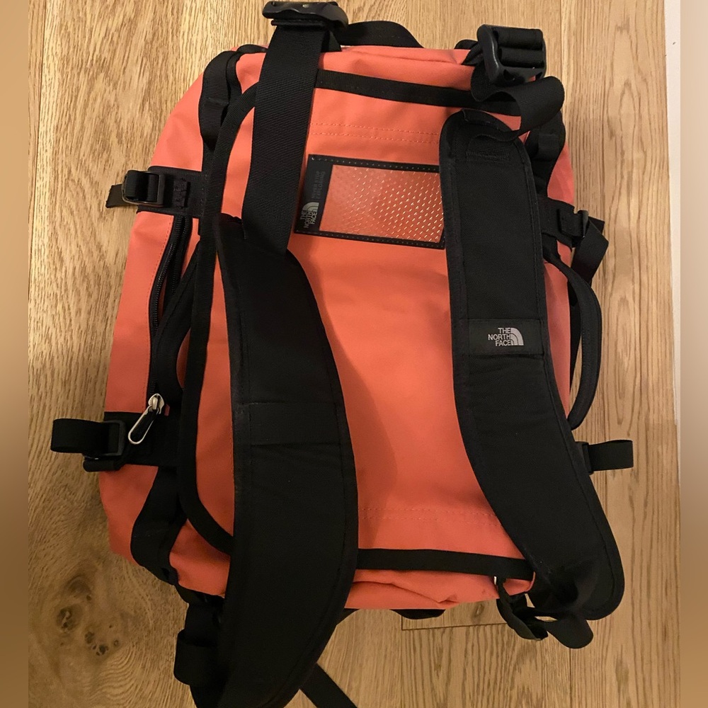 The North Face voyager backpack duffle bag XS - Picture 3 of 6